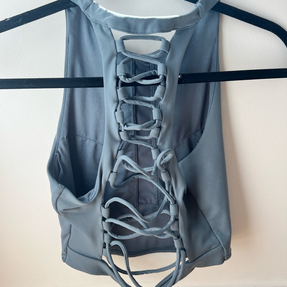 Alo yoga movement bra